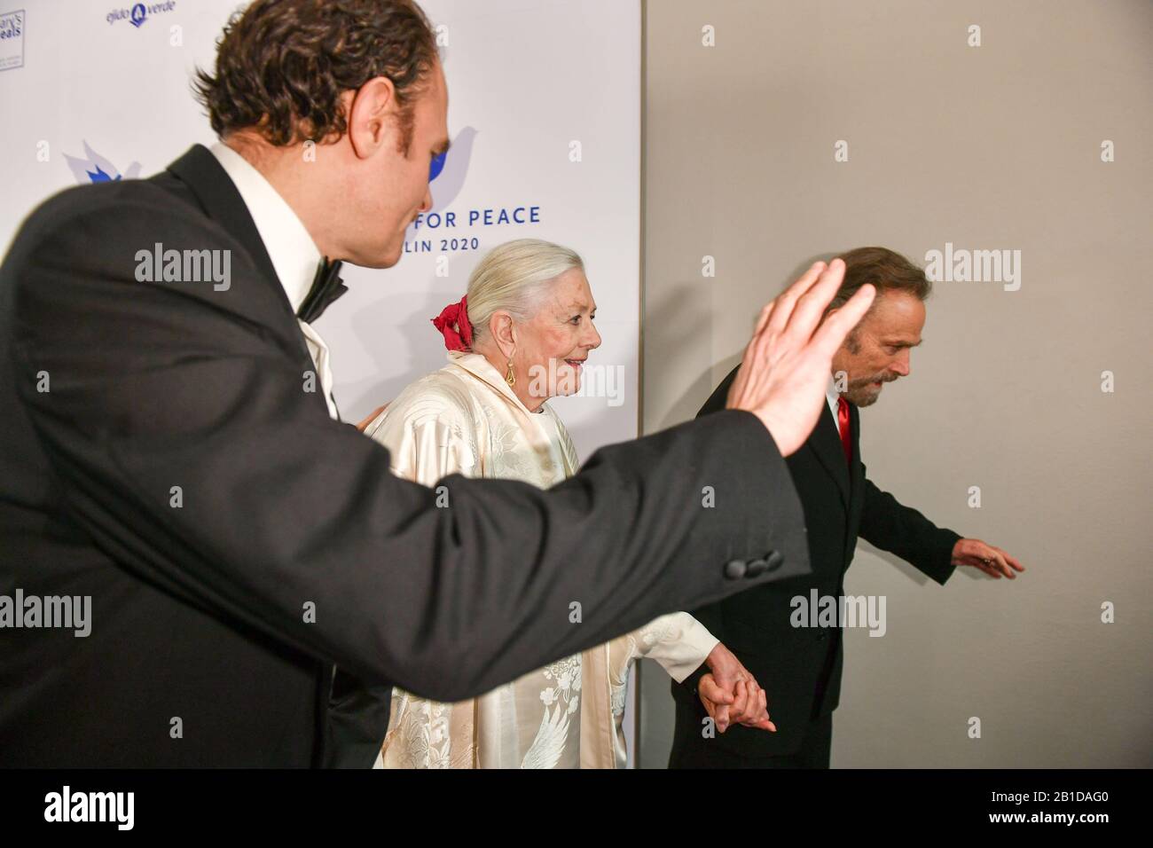 Berlin, Germany. 23rd Feb, 2020. 70th Berlinale, Cinema for Peace Gala: Carlo Gabriel Nero (l-r), Vanessa Redgrave and Franco Nero The International Film Festival takes place from 20.02. to 01.03.2020. Credit: Jens Kalaene/dpa-Zentralbild/dpa/Alamy Live News Stock Photo