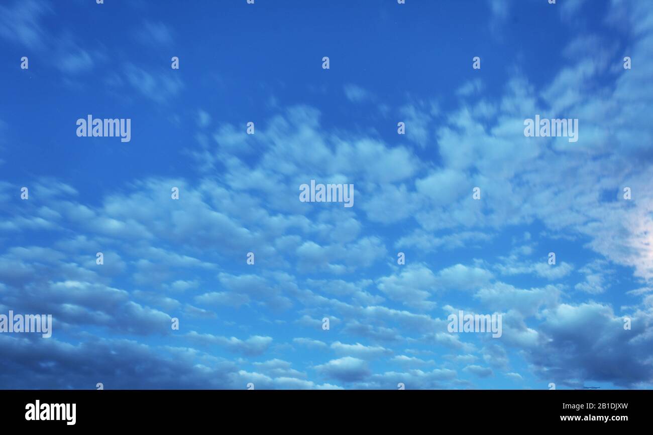 Mid night sky hi-res stock photography and images - Alamy