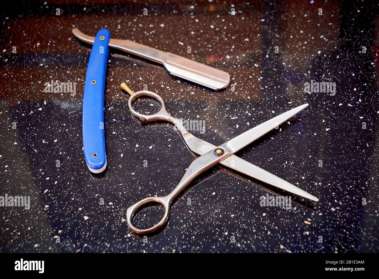 Hair cutting tools hires stock photography and images Alamy