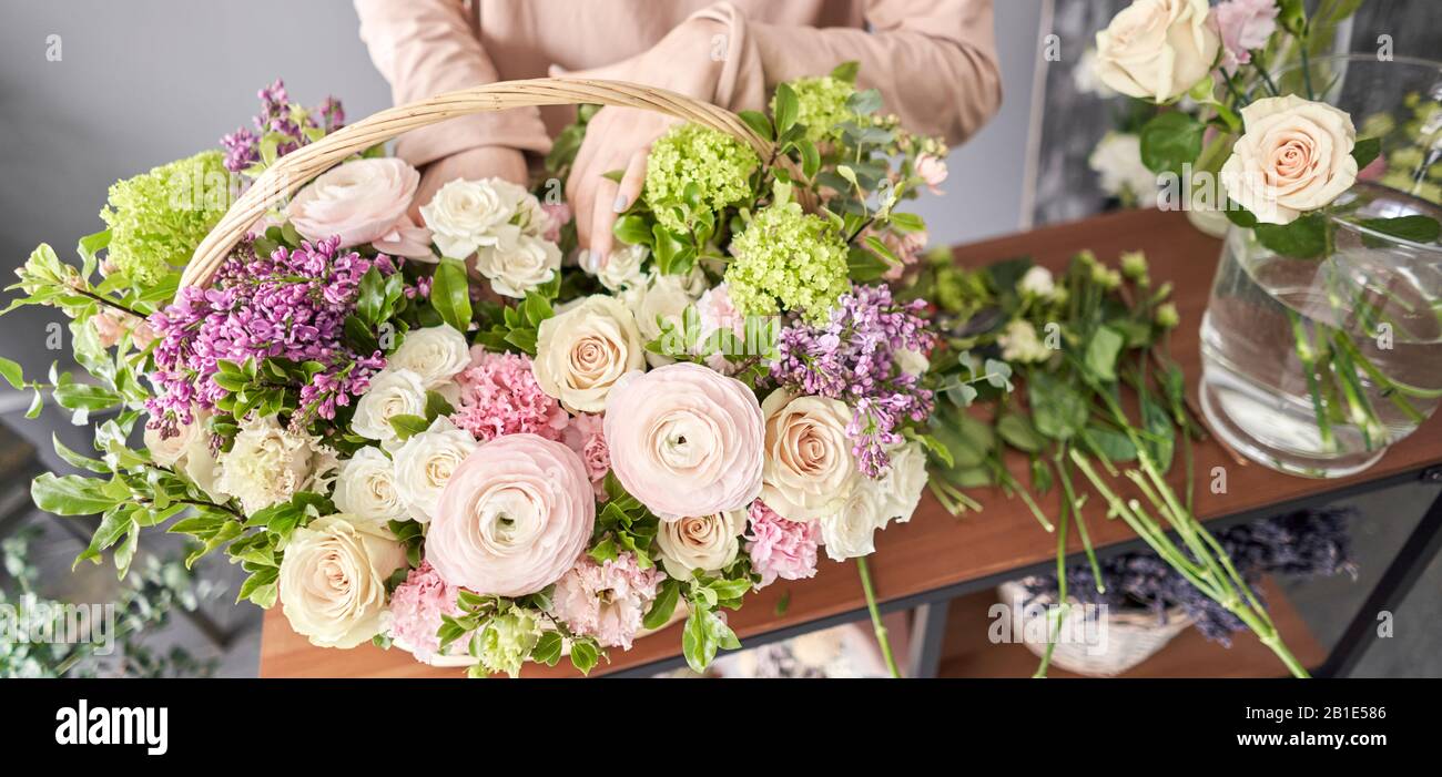 Education in the school of floristry. Master class on making bouquets