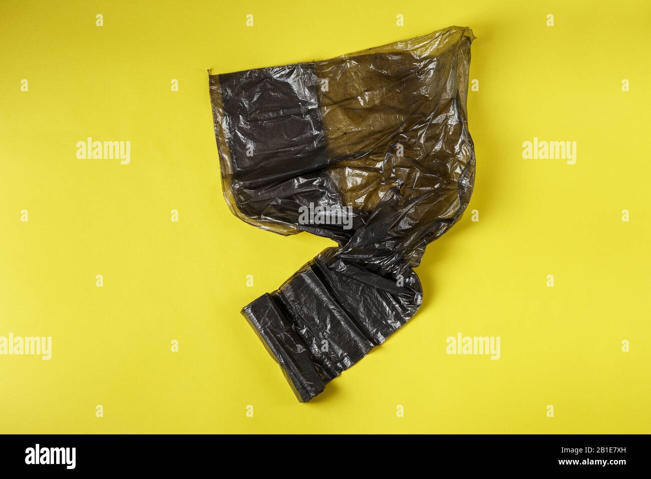 Download Yellow Garbage Bag High Resolution Stock Photography And Images Alamy Yellowimages Mockups