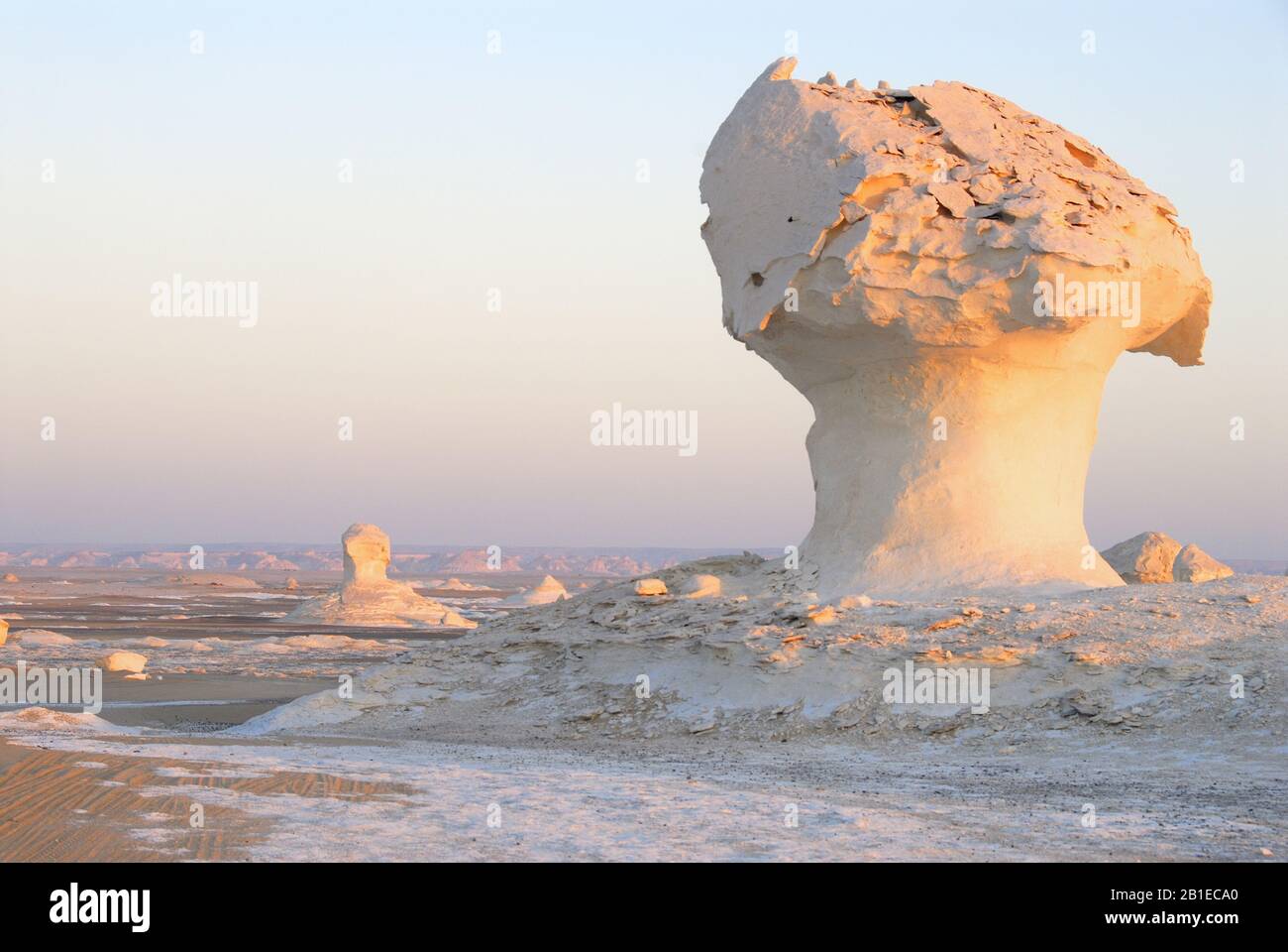 rock formations of the White Desert, Egypt, White Desert National Park Stock Photo