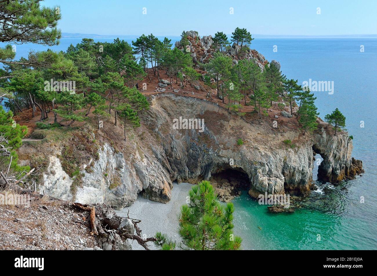Vierge Island Crozon Peninsula Brittany France Stock Photo Alamy Vierge Island Crozon Peninsula Brittany France Stock Photo Alamy