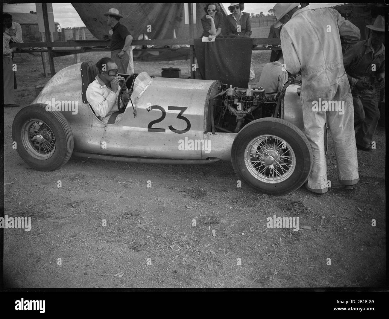 Mg car vintage photo hi-res stock photography and images - Alamy