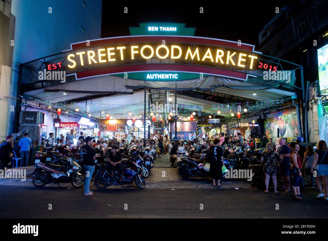 Vietnam, Ho Chi Minh City: atmosphere in the evening at the Ben Thanh Street  Food Market Stock Photo - Alamy