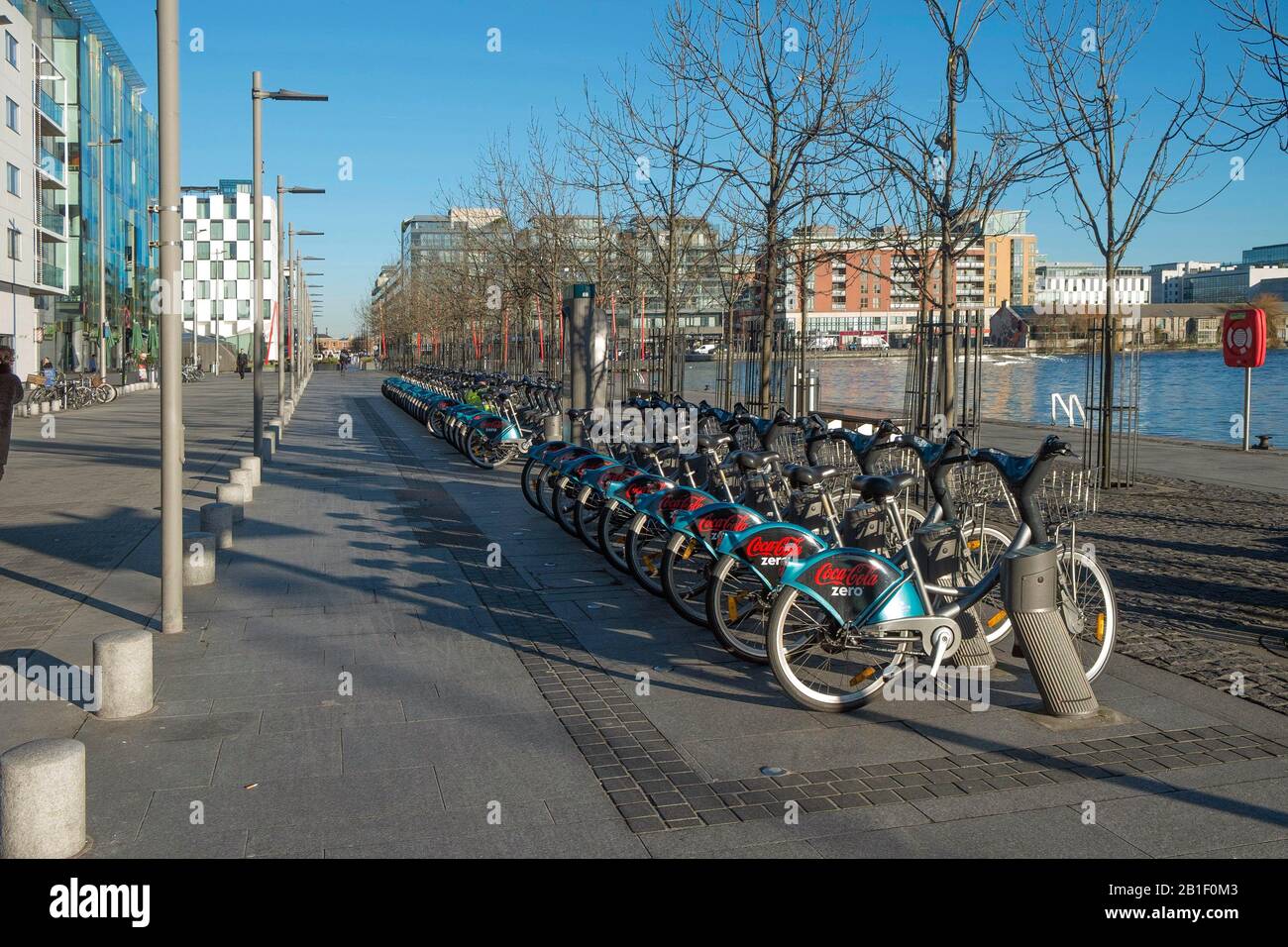 Ireland, Dublin, Public bikes hire station Photo © Fabio Mazzarella/Sintesi/Alamy Stock Photo