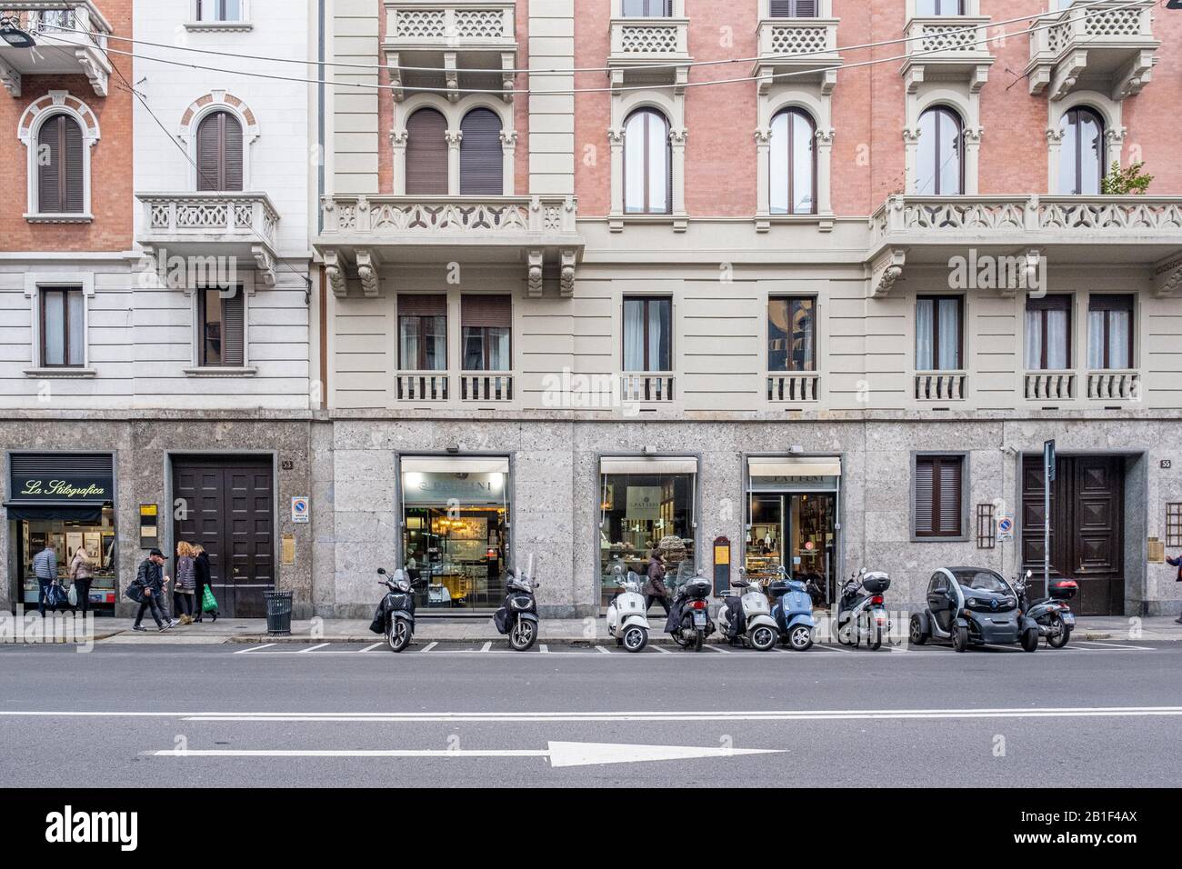 Milan, Italy. 25th Feb 2020. Milan - Streets and empty sidewalks. Corso Buenos Aires Editorial Usage Only Credit: Independent Photo Agency Srl/Alamy Live News Stock Photo