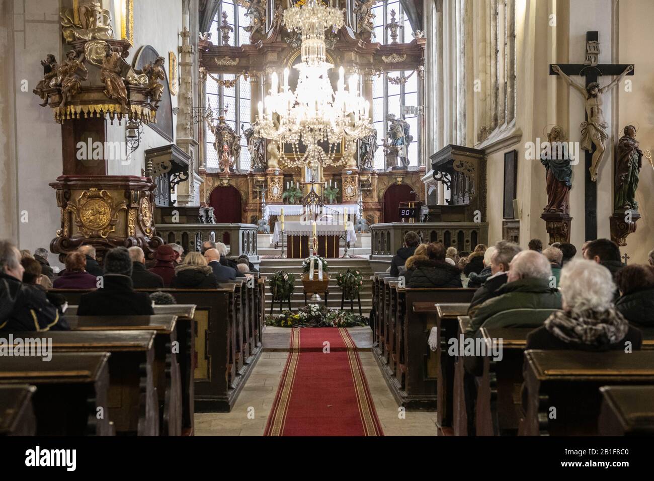 Melnik, Czech Republic. 25th Feb, 2020. Last farewell to Vladimir Hradec, who cooperated with the anti-communist resistence group of Masin brothers in the 1950s, was held on February 25, 2020, in Melnik, Czech Republic. Hradec died at the age of 88 years. Credit: Vit Cerny/CTK Photo/Alamy Live News Stock Photo