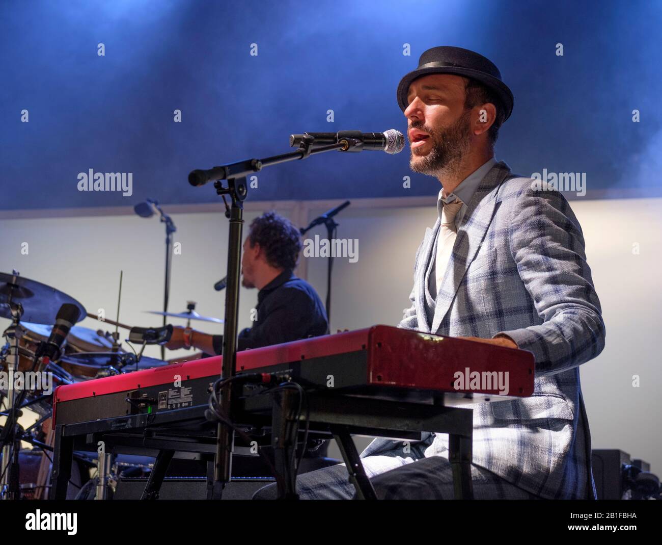Charlie winston hi-res stock photography and images - Alamy