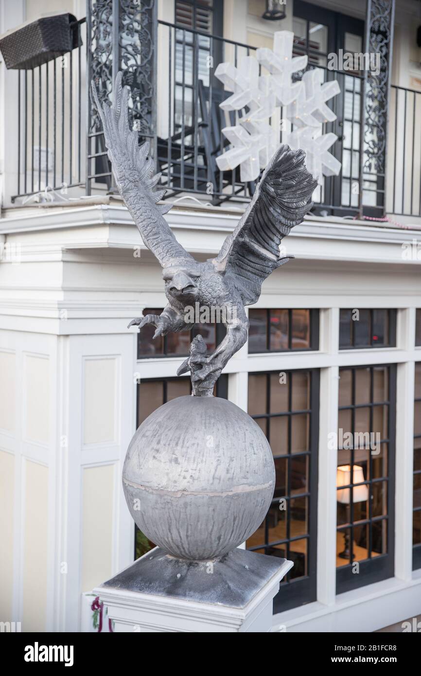New hope , Pennsylvania, January  12 2020:Eagle sculpture on the Villa Vito ristorante restaurant door front - Image Stock Photo