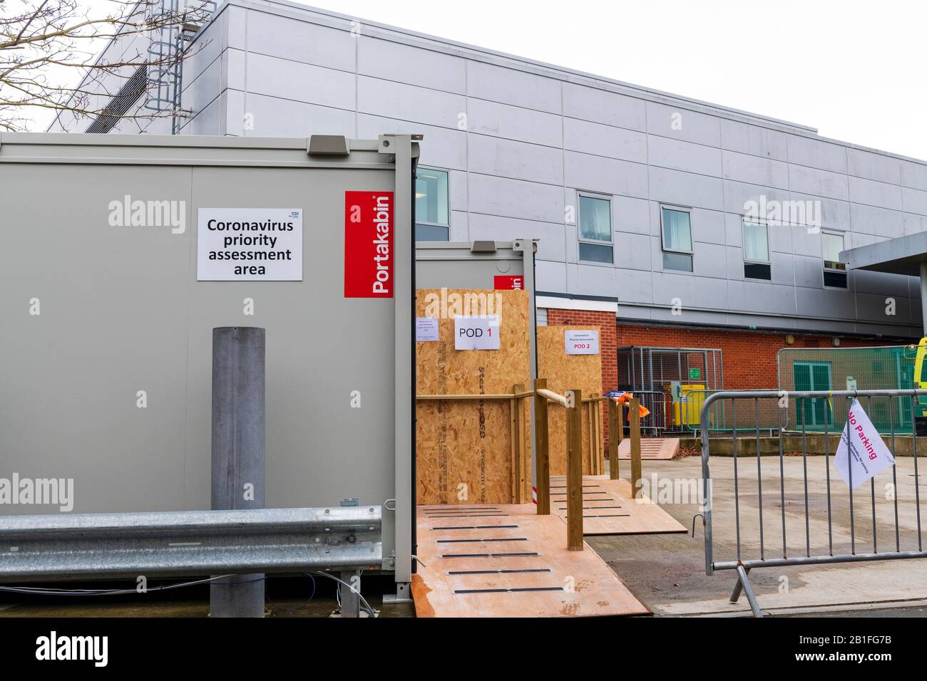 Coronavirus UK pods. Assessment pod at a hospital in England. Isolation pods to assess patients without going in to A&E. Stock Photo