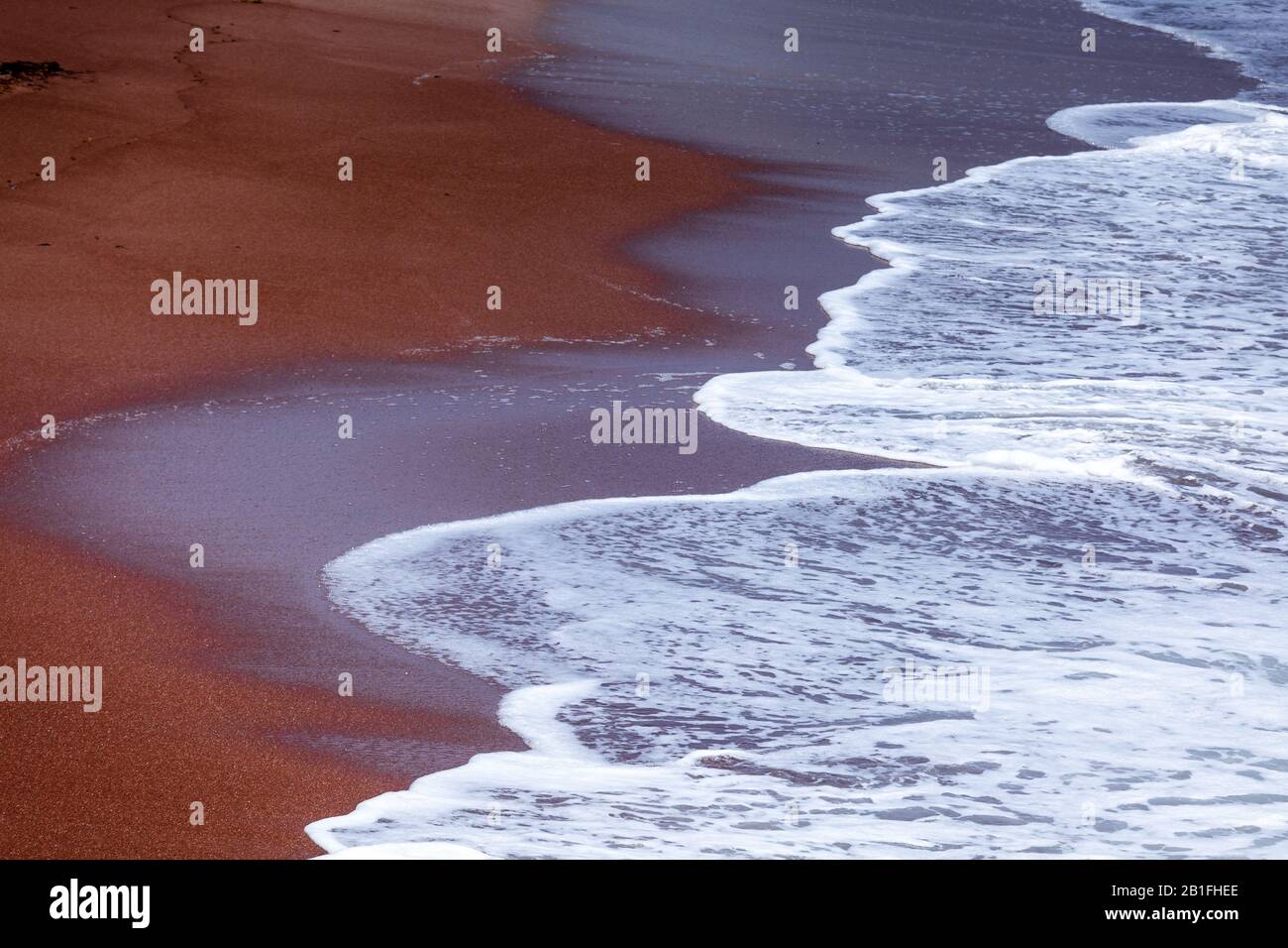 Atlantic ocean waves waves close hi-res stock photography and images ...