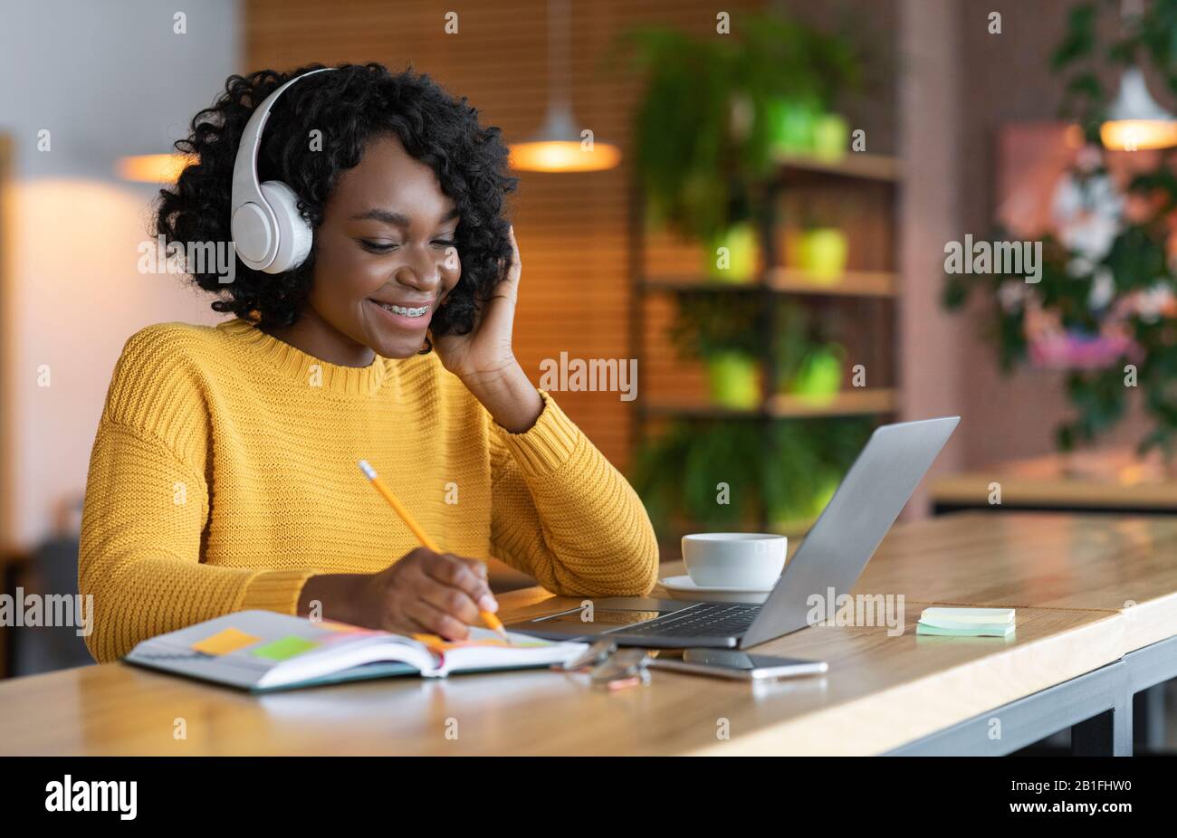 using headphones with laptop