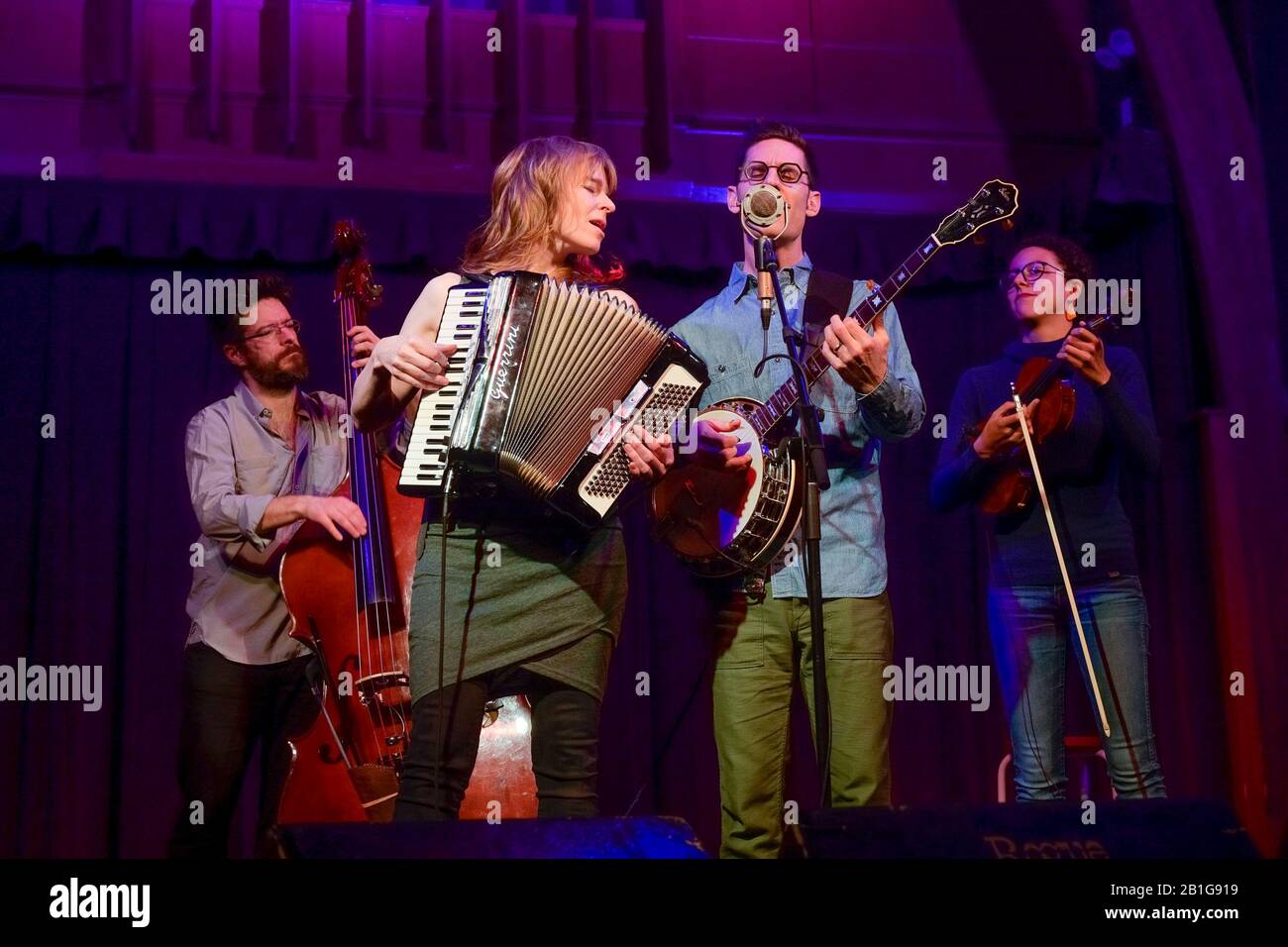 Moira smiley vocal accordian hi-res stock photography and images - Alamy