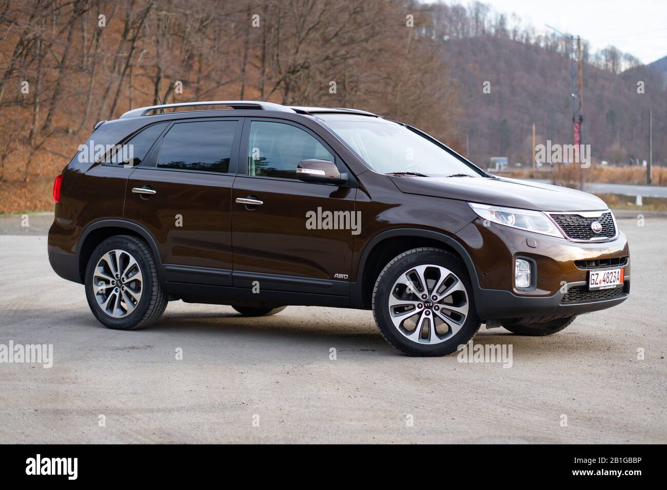 MOSCOW, RUSSIA - FEBRUARY 7, 2021 Kia Sorento Fourth generation MQ4.  Compact crossover SUV model year 2020. Exterior back view close up view on  nature Stock Photo - Alamy