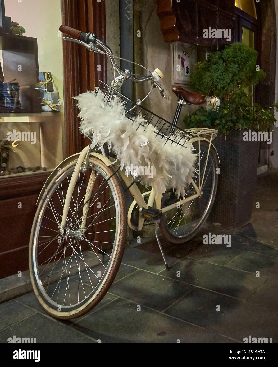 Stylish bike hi-res stock photography and images - Alamy