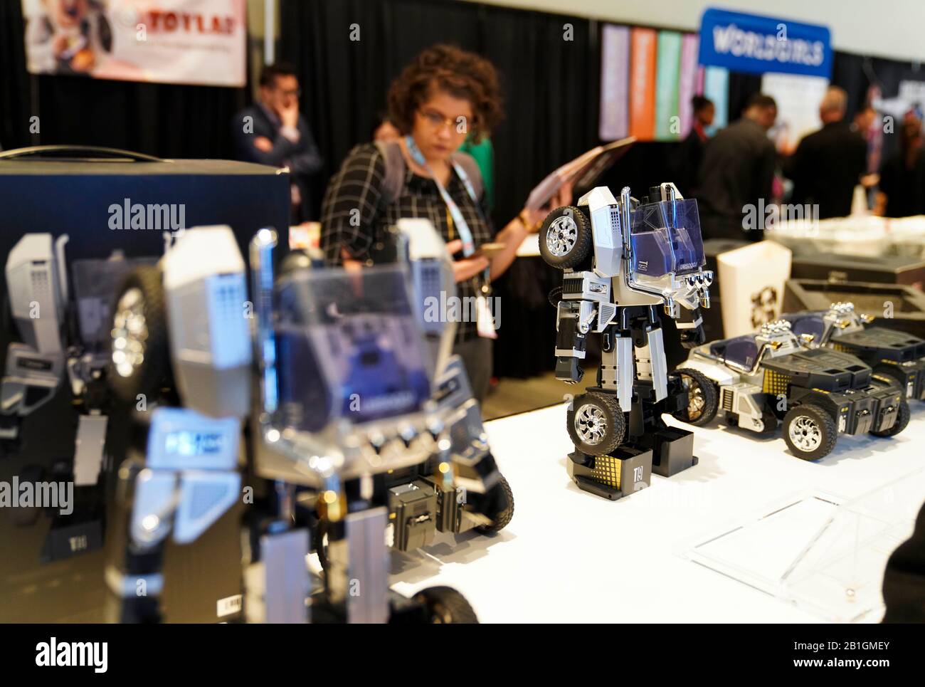 New York, USA. 25th Feb, 2020. T9 miniature robots are on display at the 2020 Toy Fair New York held in New York, the United States, Feb. 25, 2020. Robosen Robotics (Shenzhen) Co., a Chinese tech startup, made its debut at the annual Toy Fair in New York City, aiming to bring innovative gadgets to overseas consumers. Credit: Wang Ying/Xinhua/Alamy Live News Stock Photo