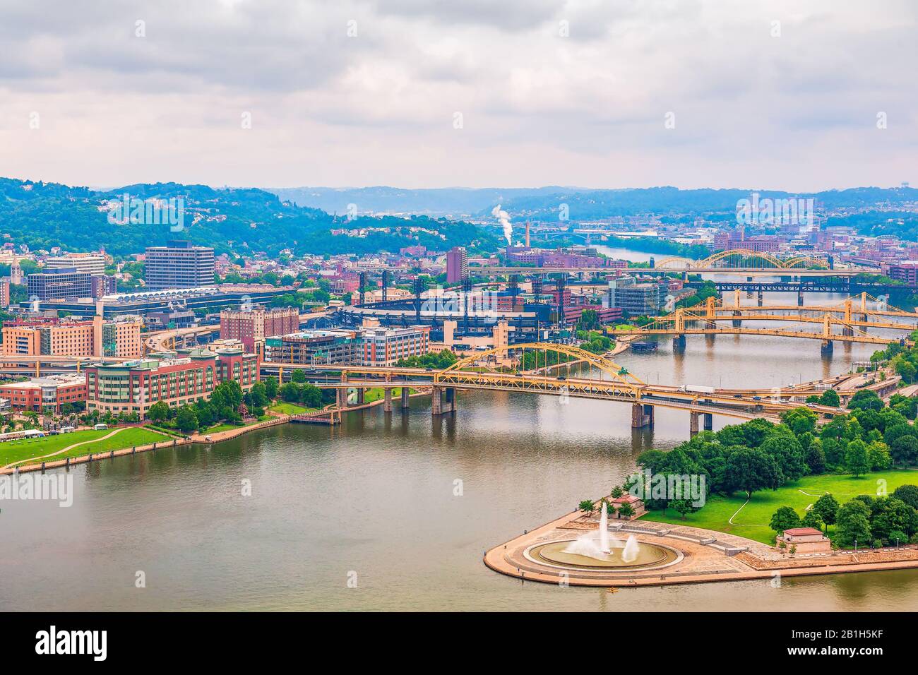 Pittsburgh skyline and 2018 hi-res stock photography and images - Alamy