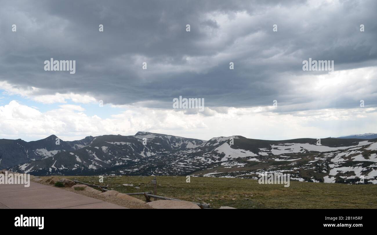 Summer in Rocky Mountain National Park: Terra Tomah Mountain, Mount Julian, Mount Cracktop, Mount Ida and Forest Canyon Seen from Gore Range Overlook Stock Photo