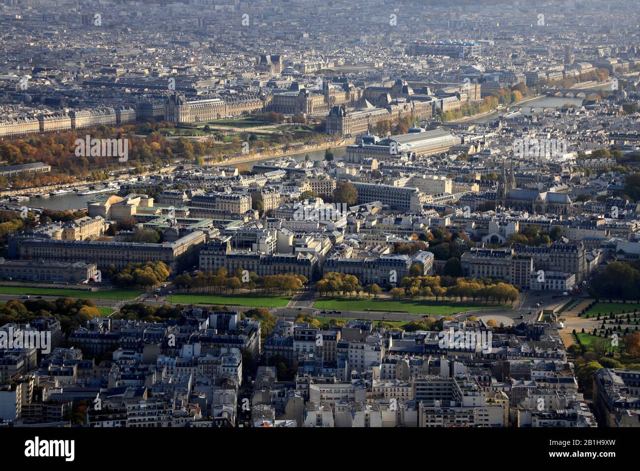 Left and right bank of paris hires stock photography and images Alamy