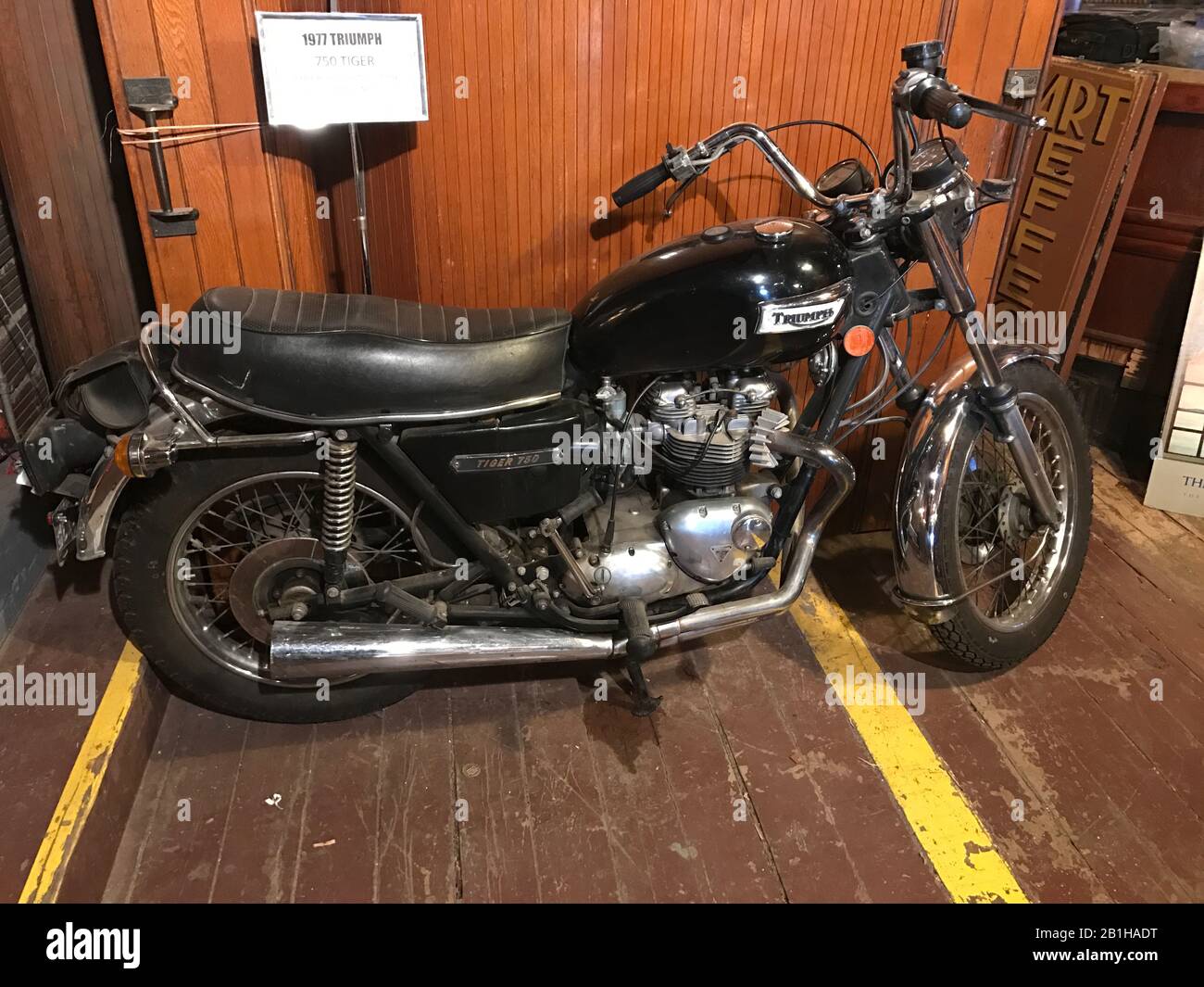 modern old school motorcycles