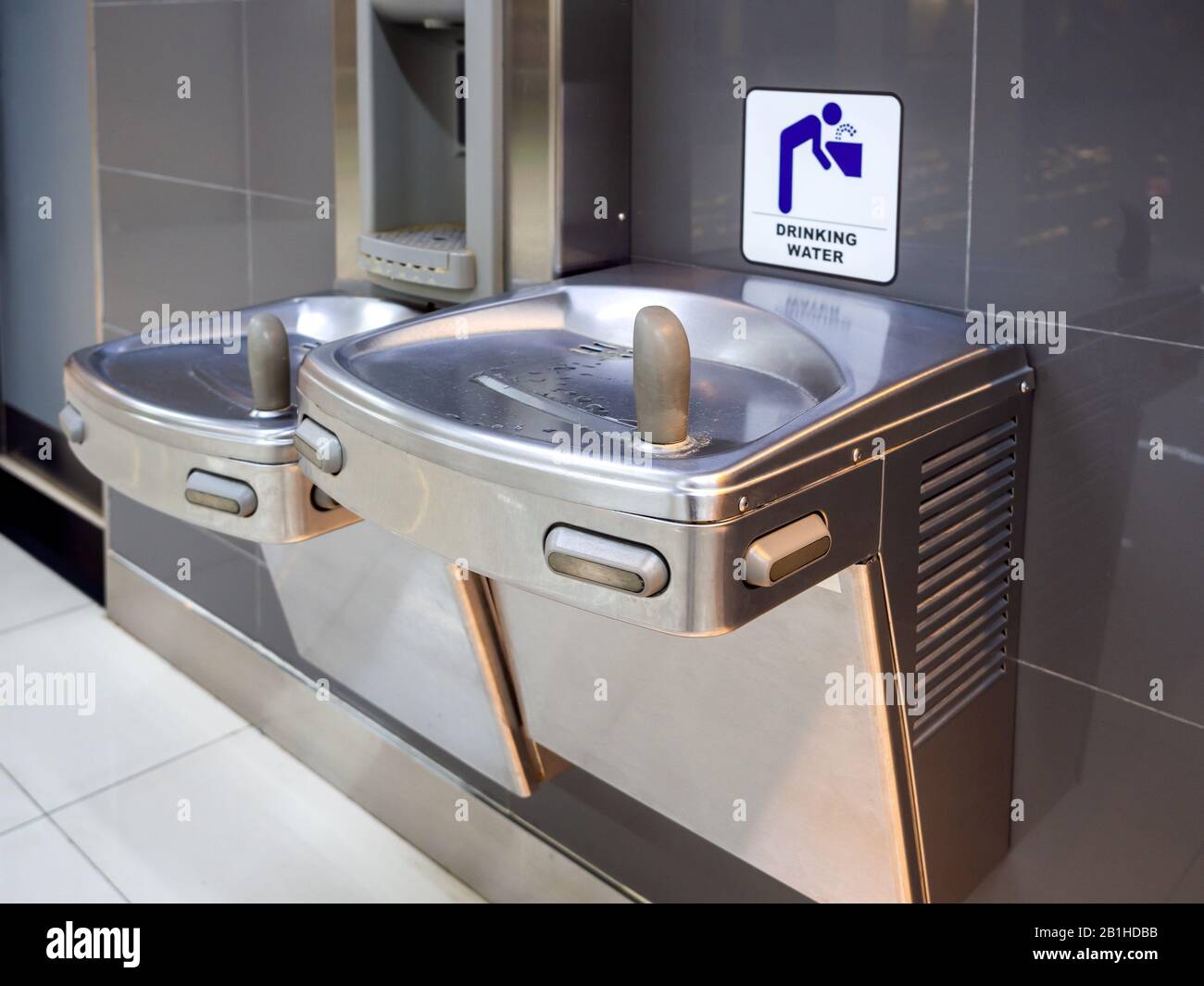 Drinking fountain water free service for traveller in airport