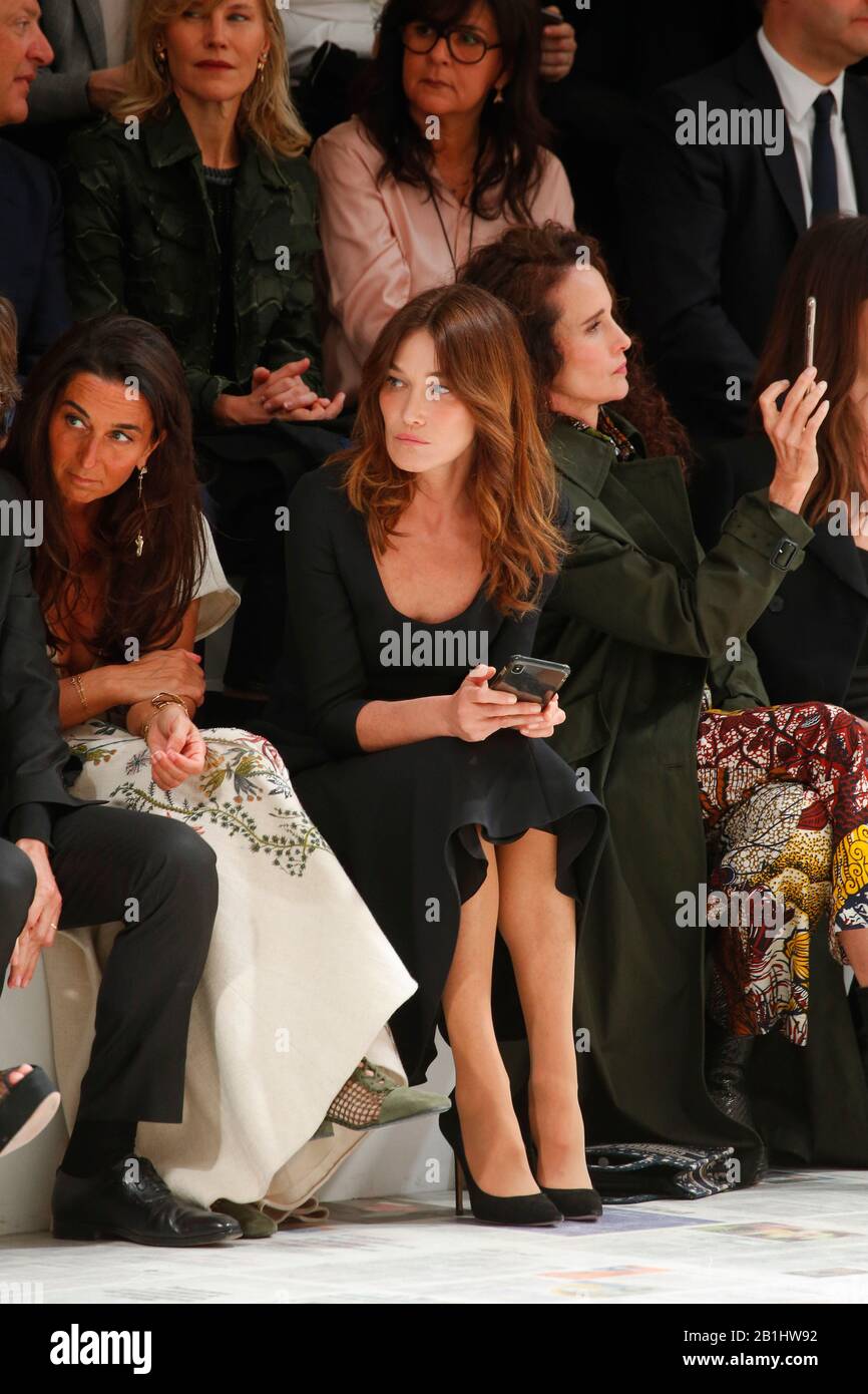 Paris, France. 25th Feb, 2020. Carla Bruni and Andie McDowell share the frontrow at the Dior fashion show during Fall/Winter 2020/2021 Fashion Week in Paris, France on Feb 25, 2020. (Photo by Jonas Gustavsson/Sipa USA) Credit: Sipa USA/Alamy Live News Stock Photo