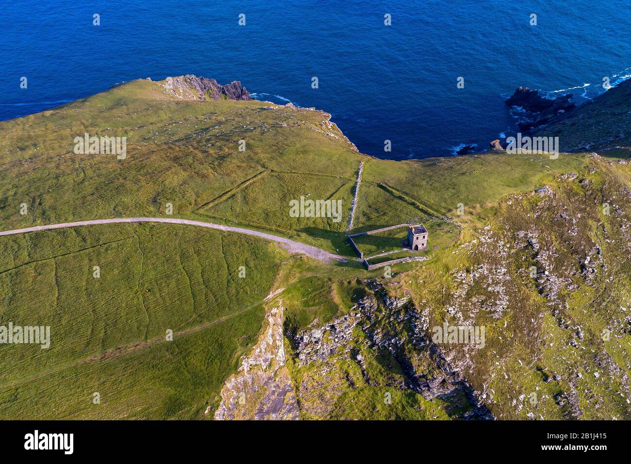 Bray Head and tower, Valentia Island, Iveragh Peninsula, County Kerry, Ireland Stock Photo