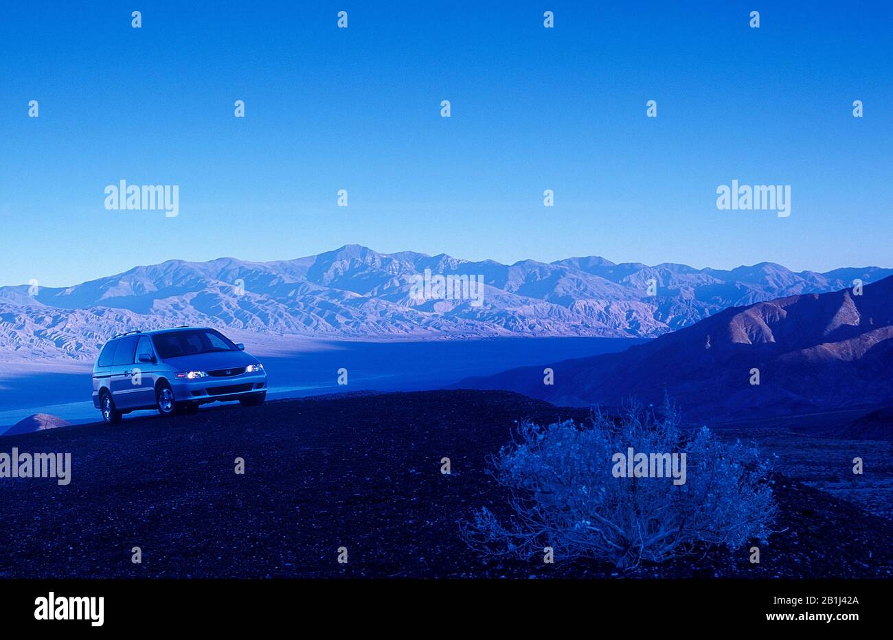 2001 Honda Odyssey Minivan in Death Valley California USA Stock Photo