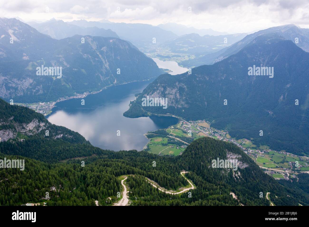 View over Hallstatter See lake and towns of Hallstatt and Obetraun, in summer. Stock Photo