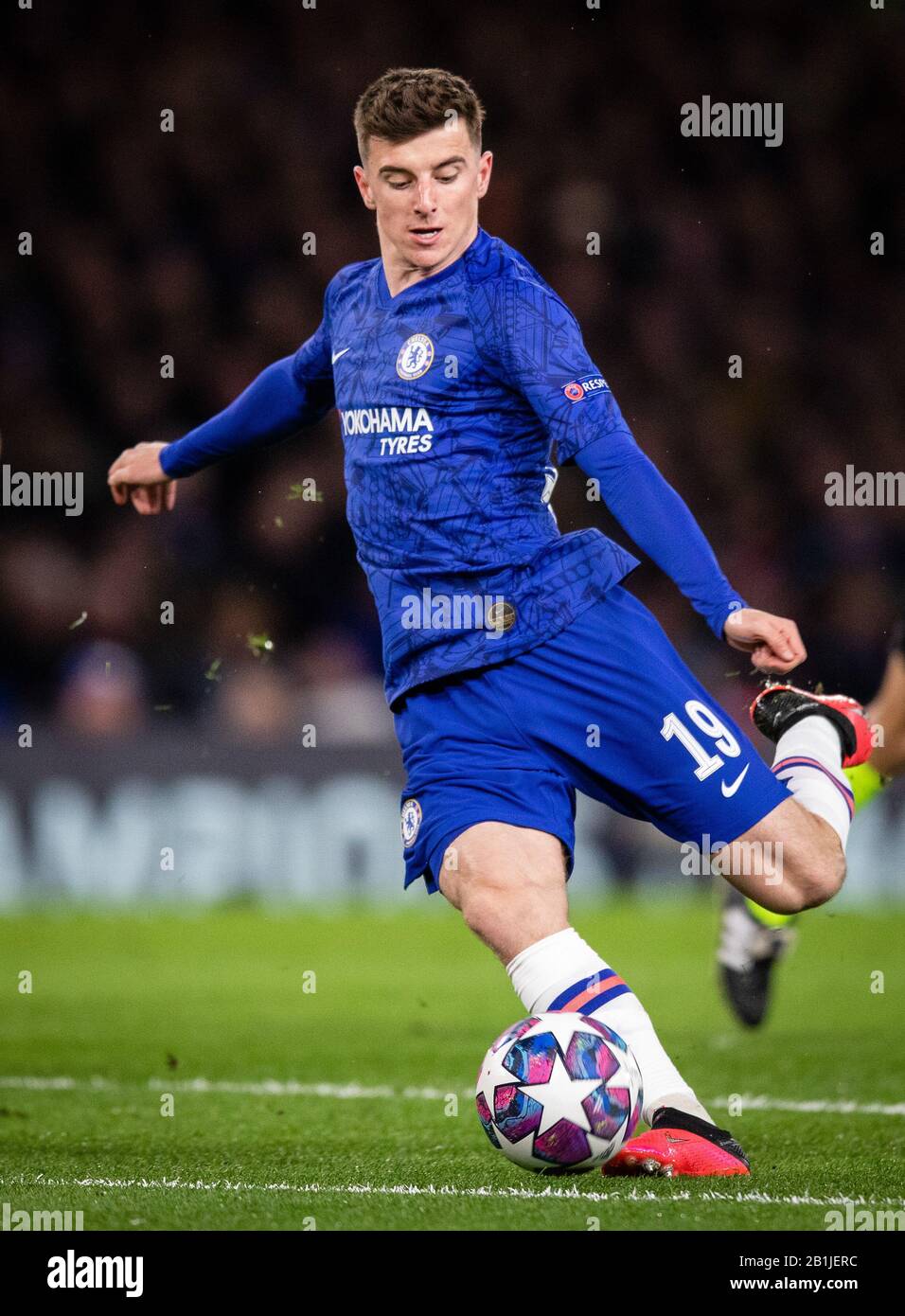 London, 25.02.2020 Mason Mount (Chelsea) Chelsea London - FC Bayern München  DFL regulations prohibit any use of photographs as image sequences and/or Stock Photo