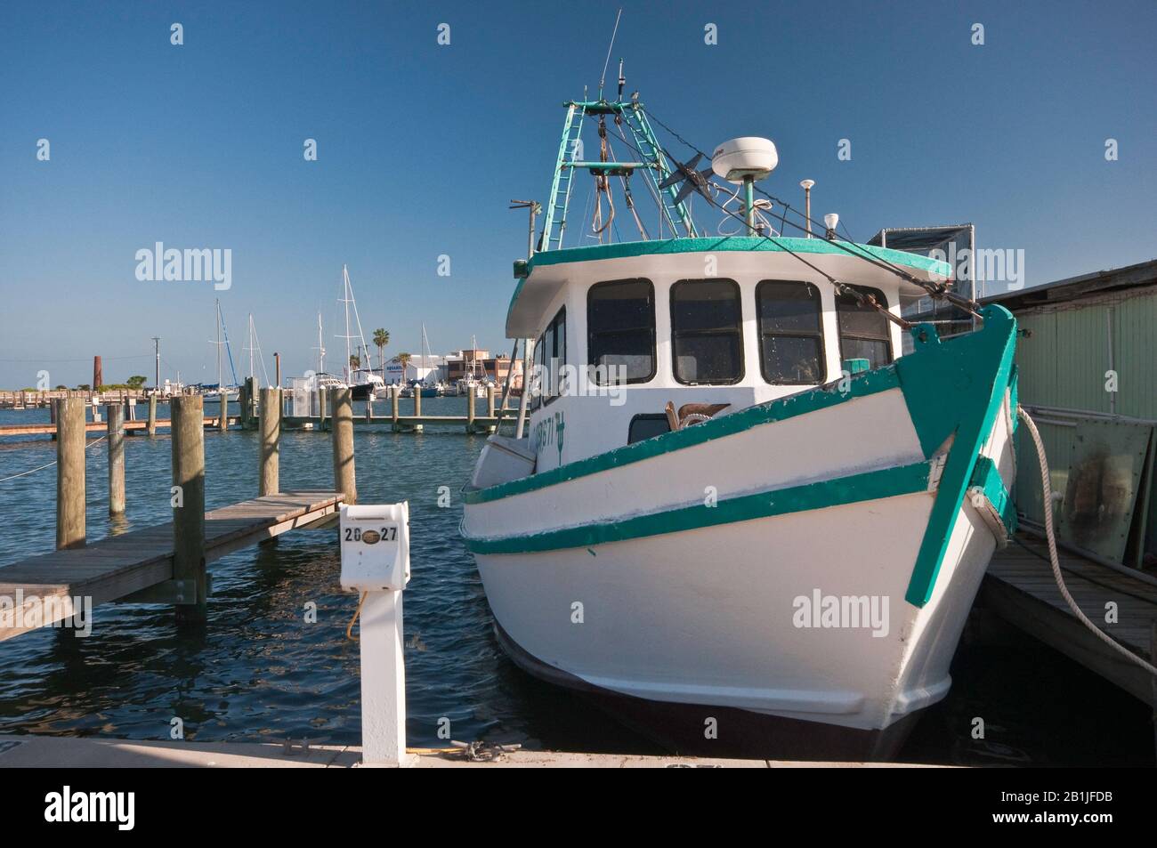Shrimp boat gulf of mexico hi-res stock photography and images - Alamy