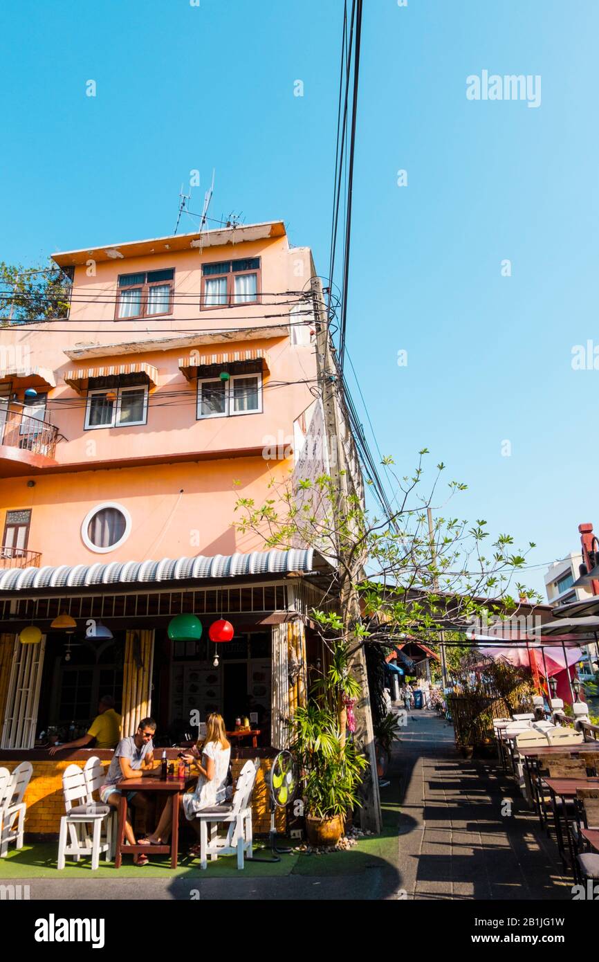 Canalside restaurant, Old quarters of Banglamphu, Bangkok, Thailand Stock Photo