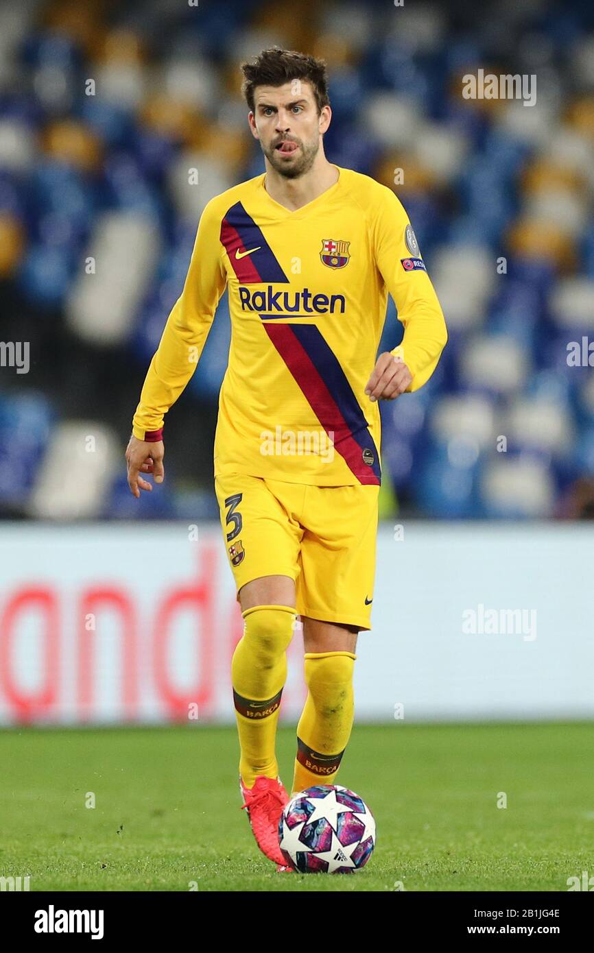 Napoli, Italy. 25th Feb, 2020. Gerard Pique of Barcelona Napoli 25-02-2020 Stadio San Paolo Football Champions League 2019/2020 - Round 16, 1st leg SSC Napoli - FC Barcelona Photo Cesare Purini/Insidefoto Credit: insidefoto srl/Alamy Live News Stock Photo