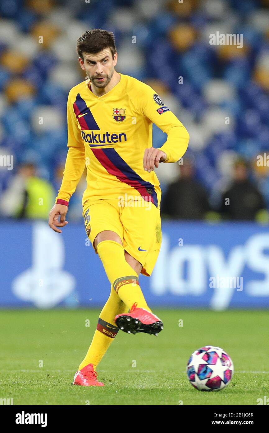 Napoli, Italy. 25th Feb, 2020. Gerard Pique of Barcelona Napoli 25-02-2020 Stadio San Paolo Football Champions League 2019/2020 - Round 16, 1st leg SSC Napoli - FC Barcelona Photo Cesare Purini/Insidefoto Credit: insidefoto srl/Alamy Live News Stock Photo