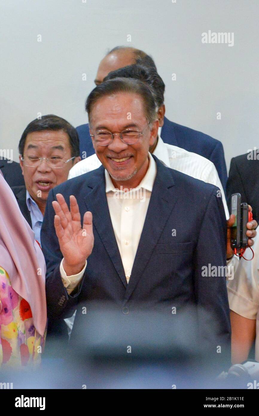 Page 3 Anwar Ibrahim High Resolution Stock Photography And Images Alamy