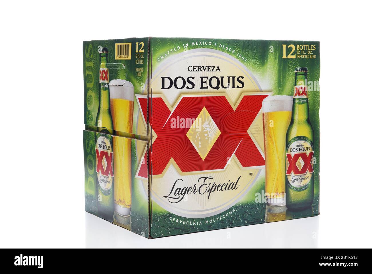 IRVINE, CALIFORNIA - JULY 5, 2019:  A 12 pack of Dos Equis Lager Especial. Founded in 1890 the Cuauhtemoc-Moctezuma Brewery in Monterrey, Mexico is a Stock Photo