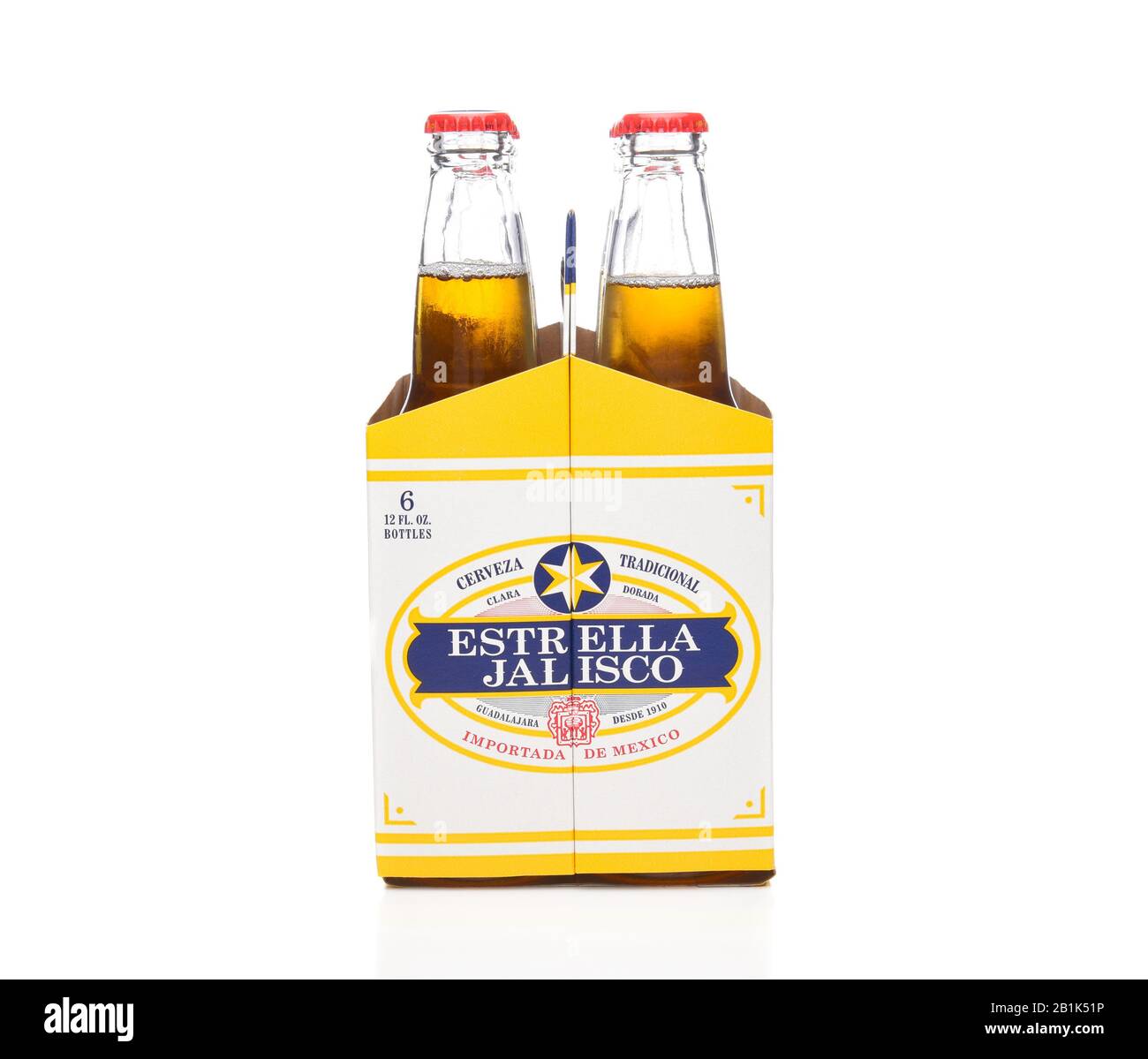 IRVINE, CALIFORNIA - MARCH 21, 2018: Six pack of Estrella Jalisco Beer end view. Estrella Jalisco is a American Lager style beer brewed by Grupo Model Stock Photo