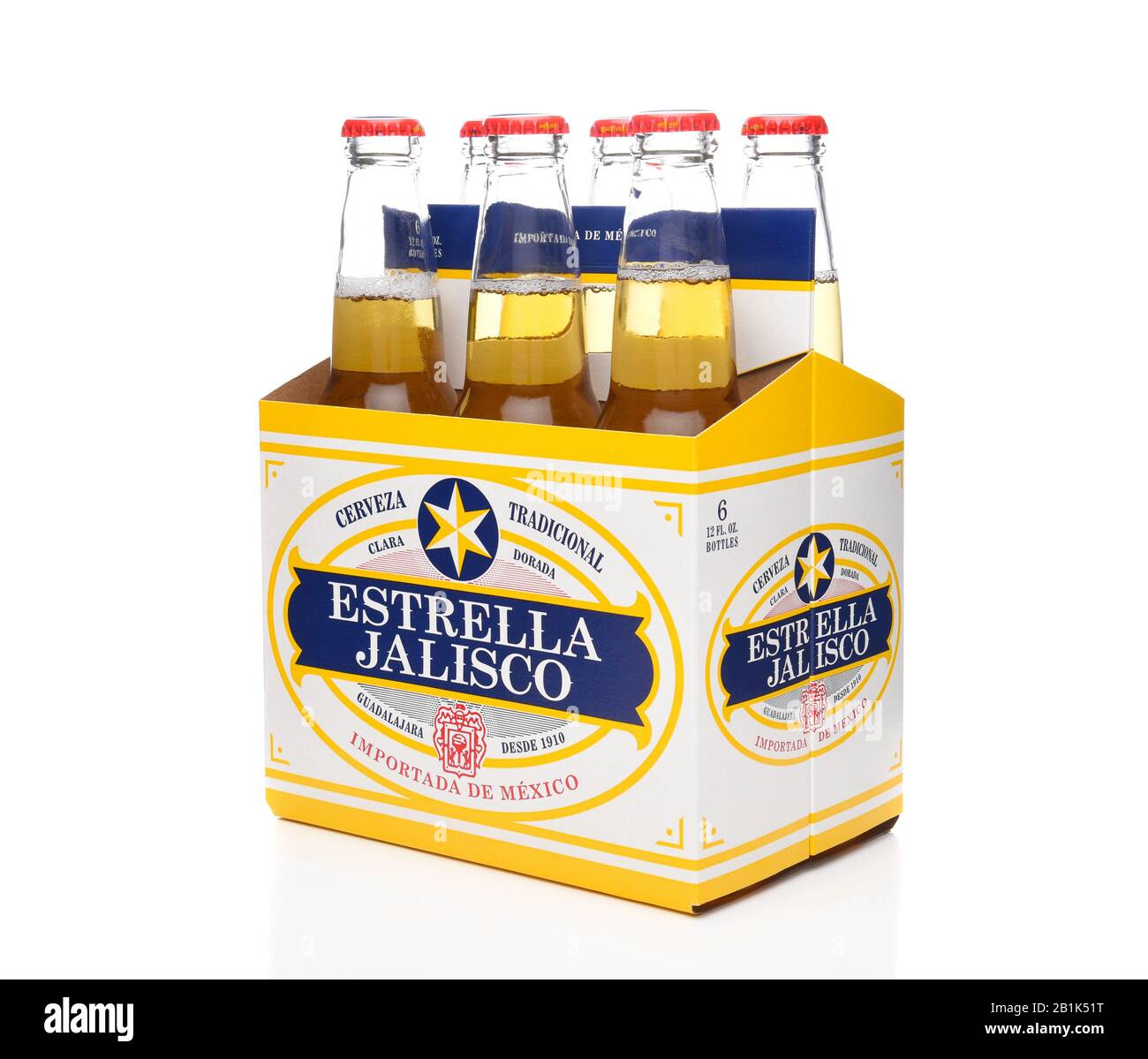 IRVINE, CALIFORNIA - MARCH 21, 2018: Six pack of Estrella Jalisco Beer side end view. Estrella Jalisco is a American Lager style beer brewed by Grupo Stock Photo