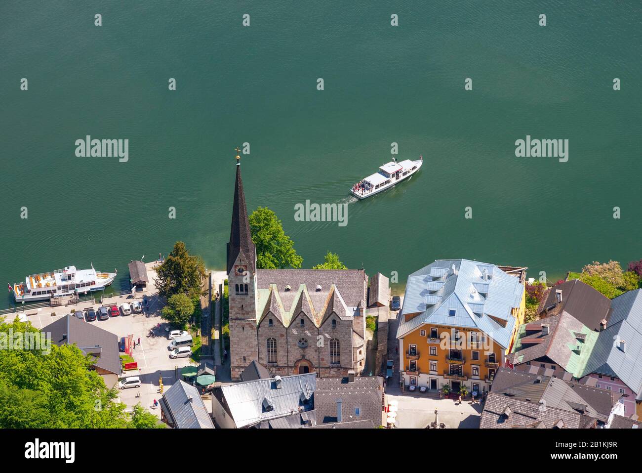 Excursion ships, Protestant Church, Hallstaettersee, Hallstatt ...