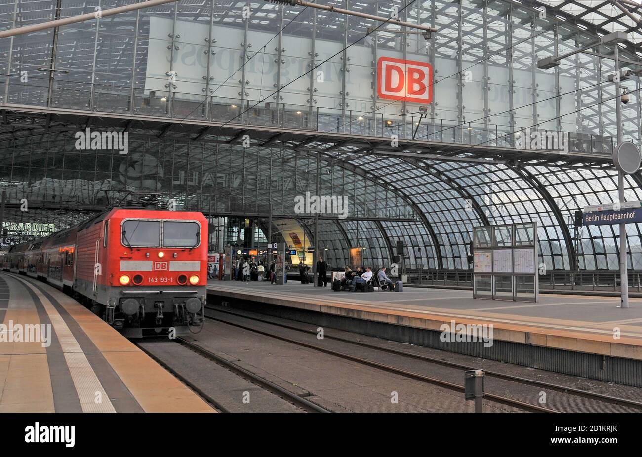 regional train in Berlin Hauptbanhof, Germany Stock Photo - Alamy