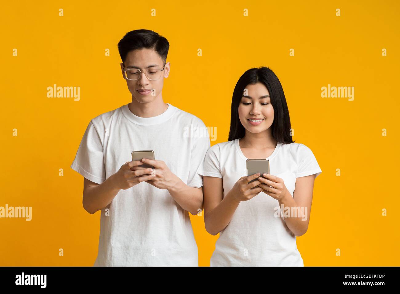 Asian happy smile girl using hi-res stock photography and images - Alamy