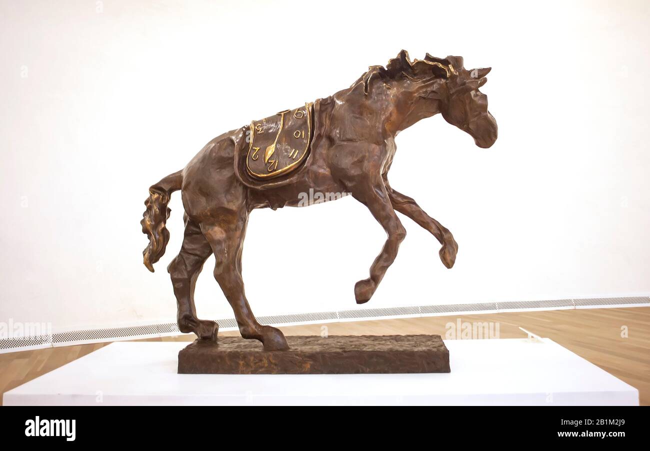 Horse saddled with time sculpture hires stock photography and images