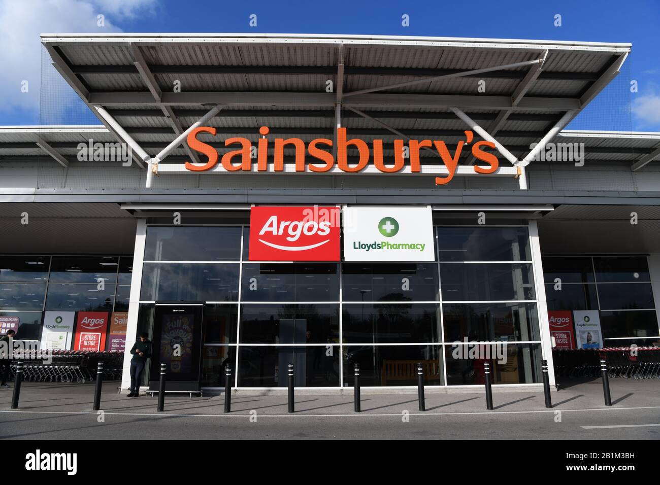 Sainsburys Front High Resolution Stock Photography and Images Alamy