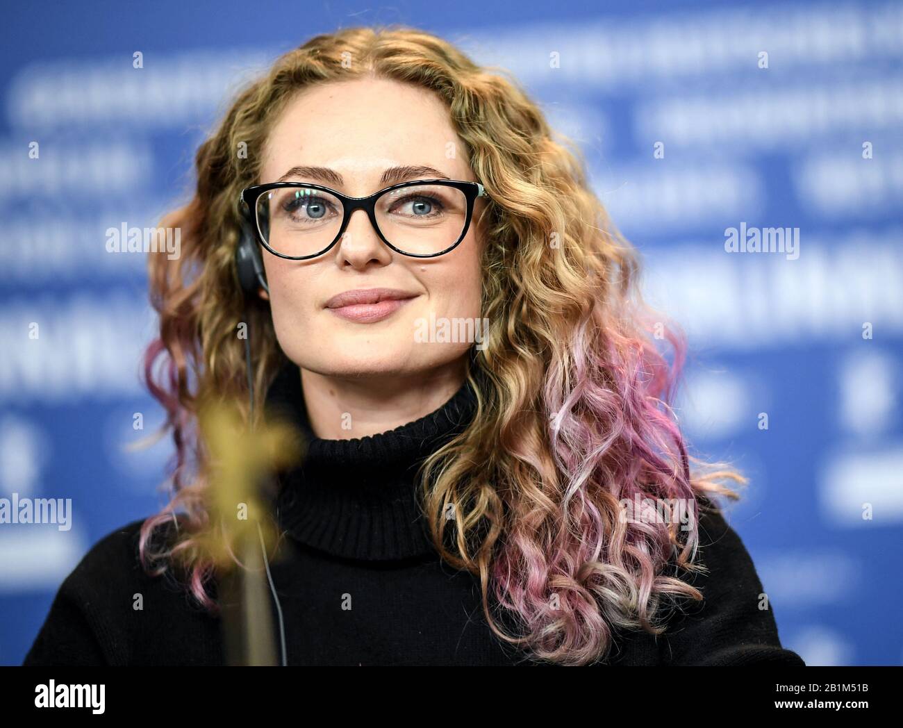 Olga shkabarnya hi res stock photography and images Alamy