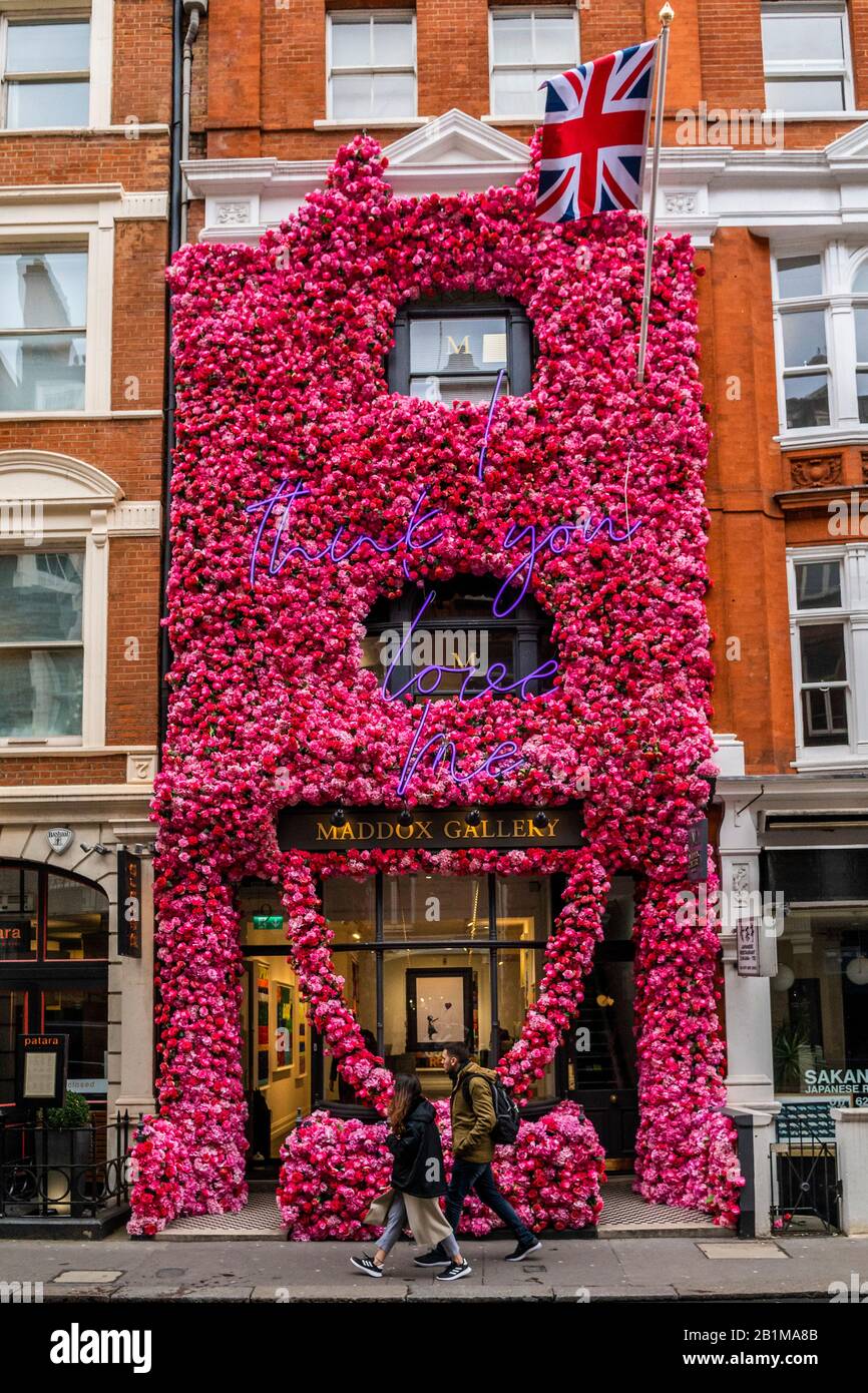 I think you love me - a floral display by Walkabout outside teh Maddox Gallery in Maddox Street, London. Stock Photo