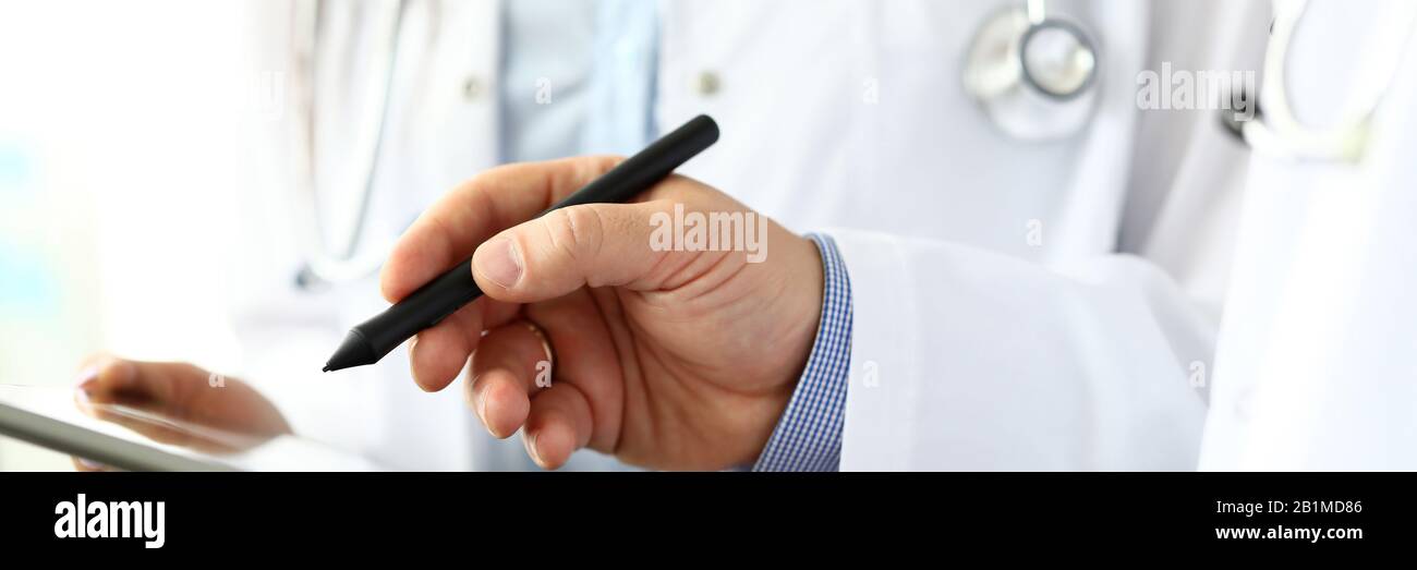 Electronic Gp Notes Electronic signature hi-res stock photography and images - Alamy