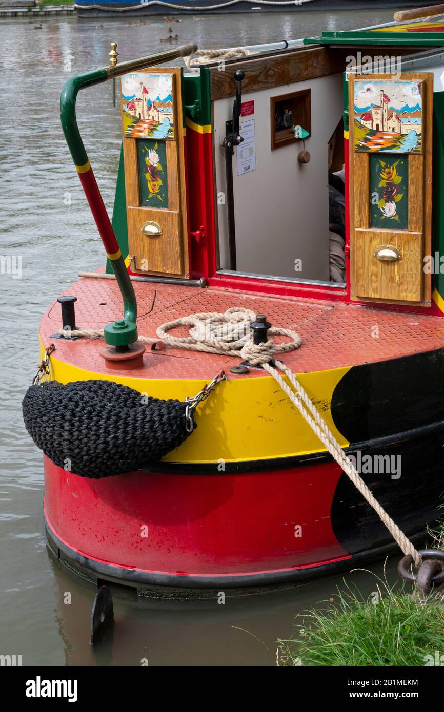Artwork on canal boat at Foxton Locks on the Leicester line of the Grand Union Canal, Leicestershire, England Stock Photo