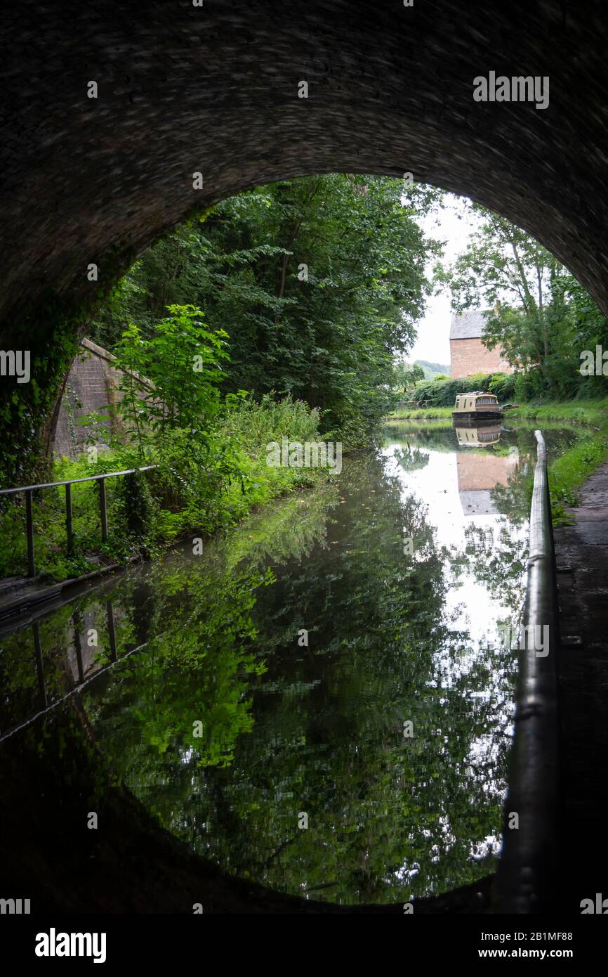 Tunnel on Oxford Canal, Rugby, Warwickshire, England Stock Photo Alamy