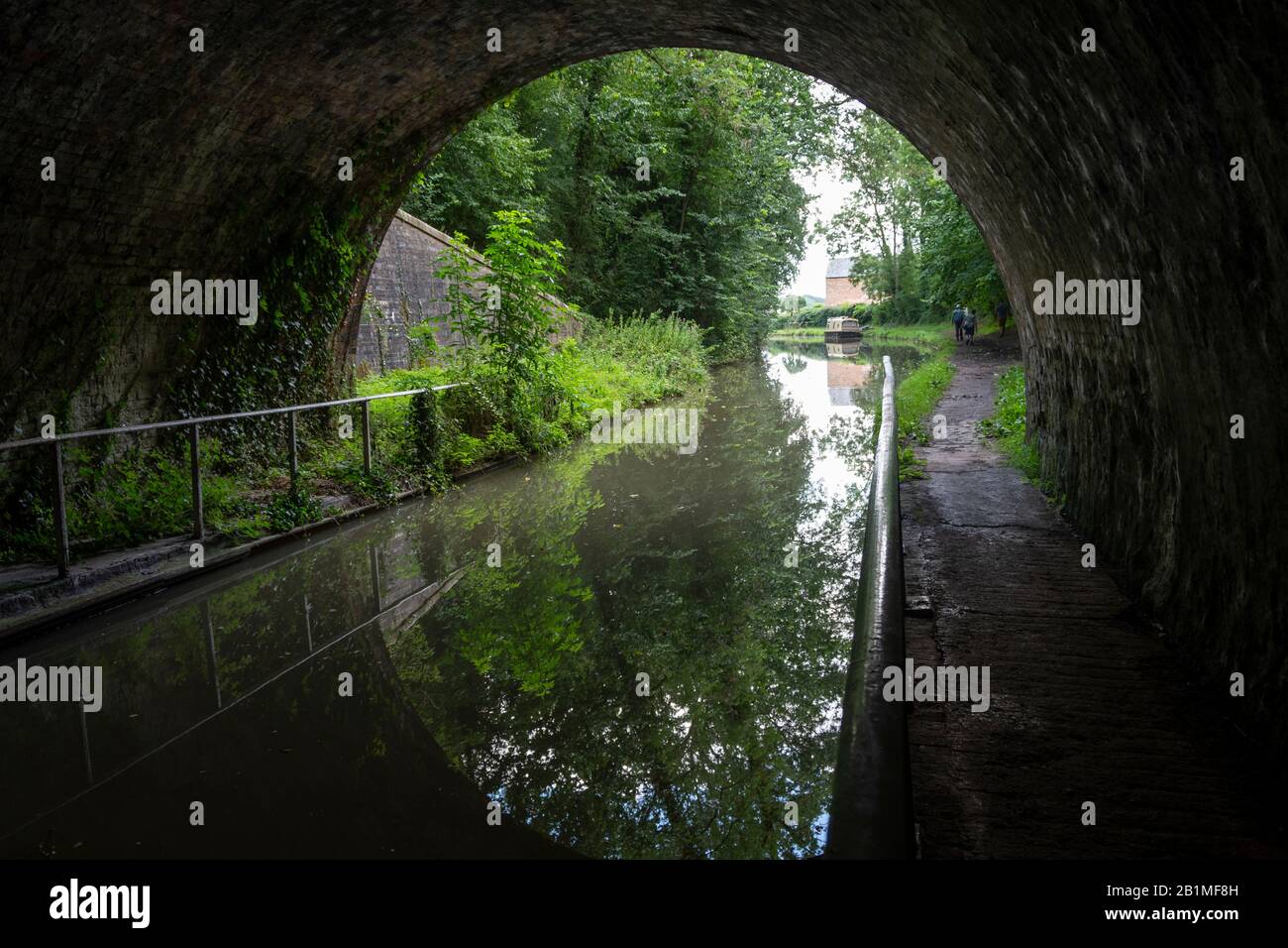 Tunnel on Oxford Canal, Rugby, Warwickshire, England Stock Photo Alamy